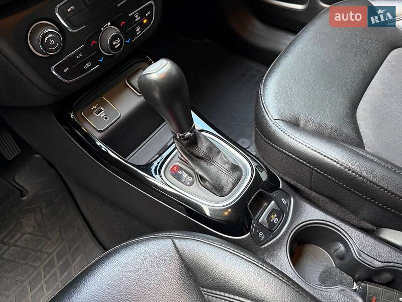 Внедорожник / Кроссовер Jeep Compass 2019 в Киеве фото 24 Внедорожник / Кроссовер Jeep Compass 2019 в Киеве