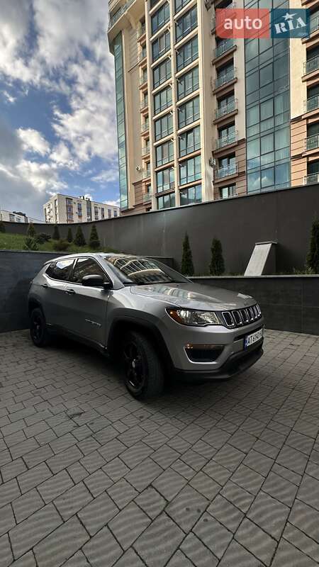 Внедорожник / Кроссовер Jeep Compass 2017 в Ивано-Франковске фото 7 Внедорожник / Кроссовер Jeep Compass 2017 в Ивано-Франковске