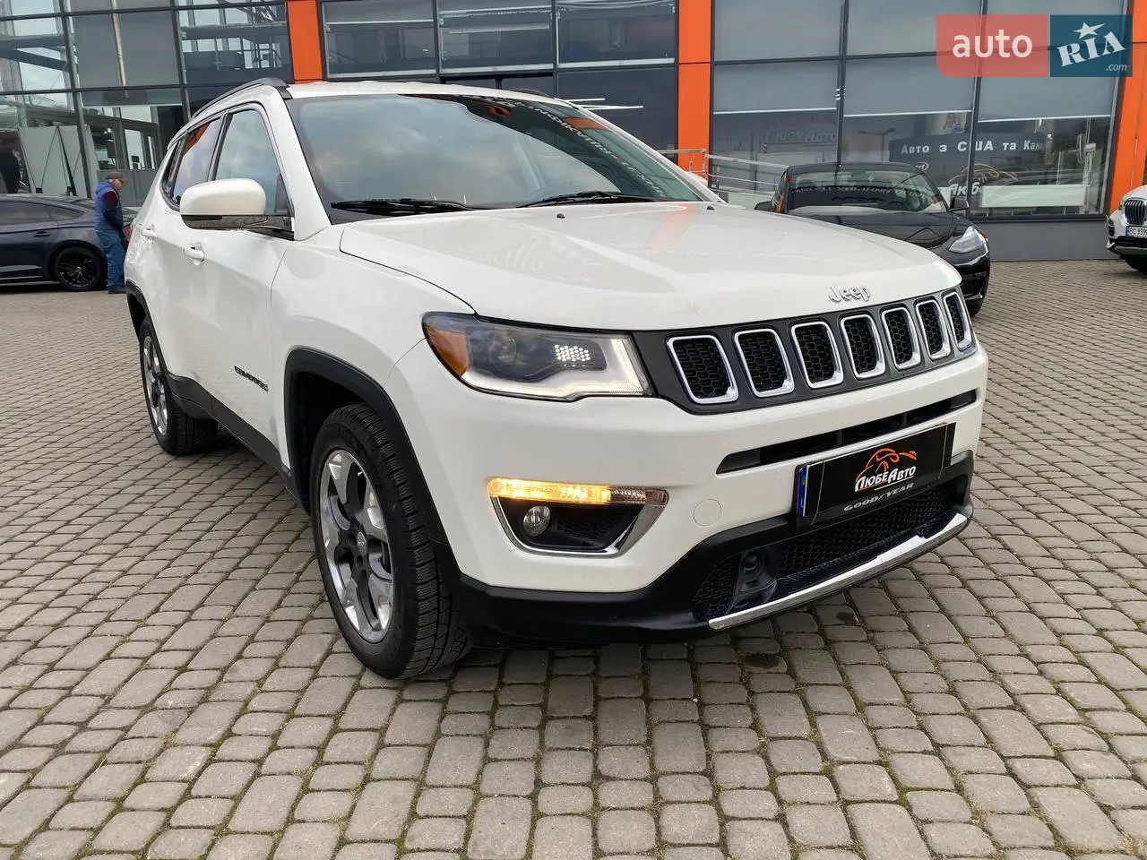 2017 Jeep Compass - мініатюра 38