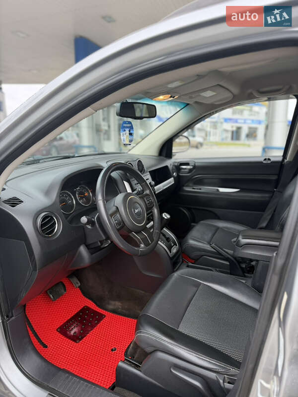 Внедорожник / Кроссовер Jeep Compass 2014 в Хмельницком