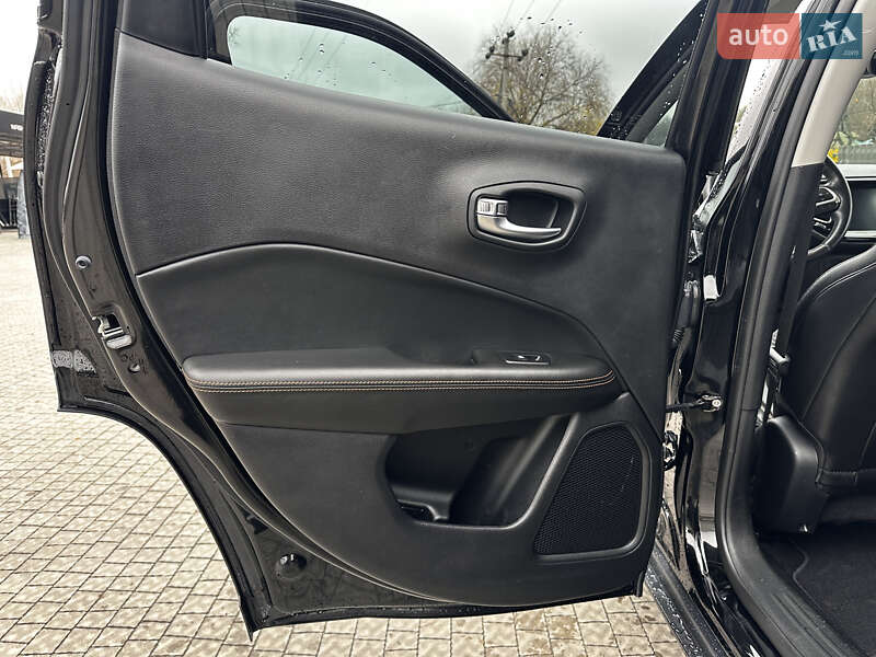 Внедорожник / Кроссовер Jeep Compass 2020 в Полтаве фото 38 Внедорожник / Кроссовер Jeep Compass 2020 в Полтаве