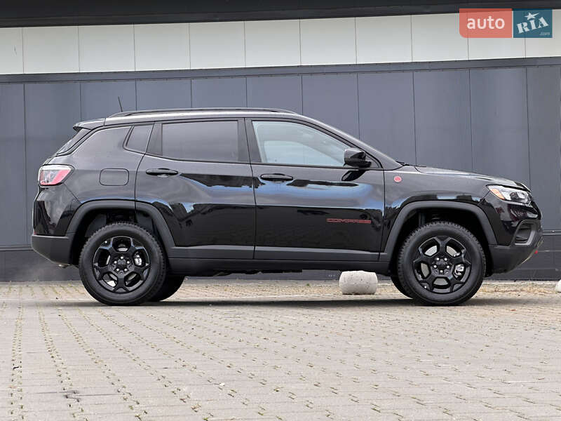 Внедорожник / Кроссовер Jeep Compass 2023 в Киеве