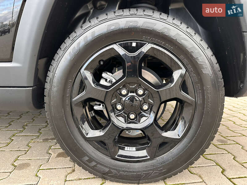 Внедорожник / Кроссовер Jeep Compass 2023 в Киеве