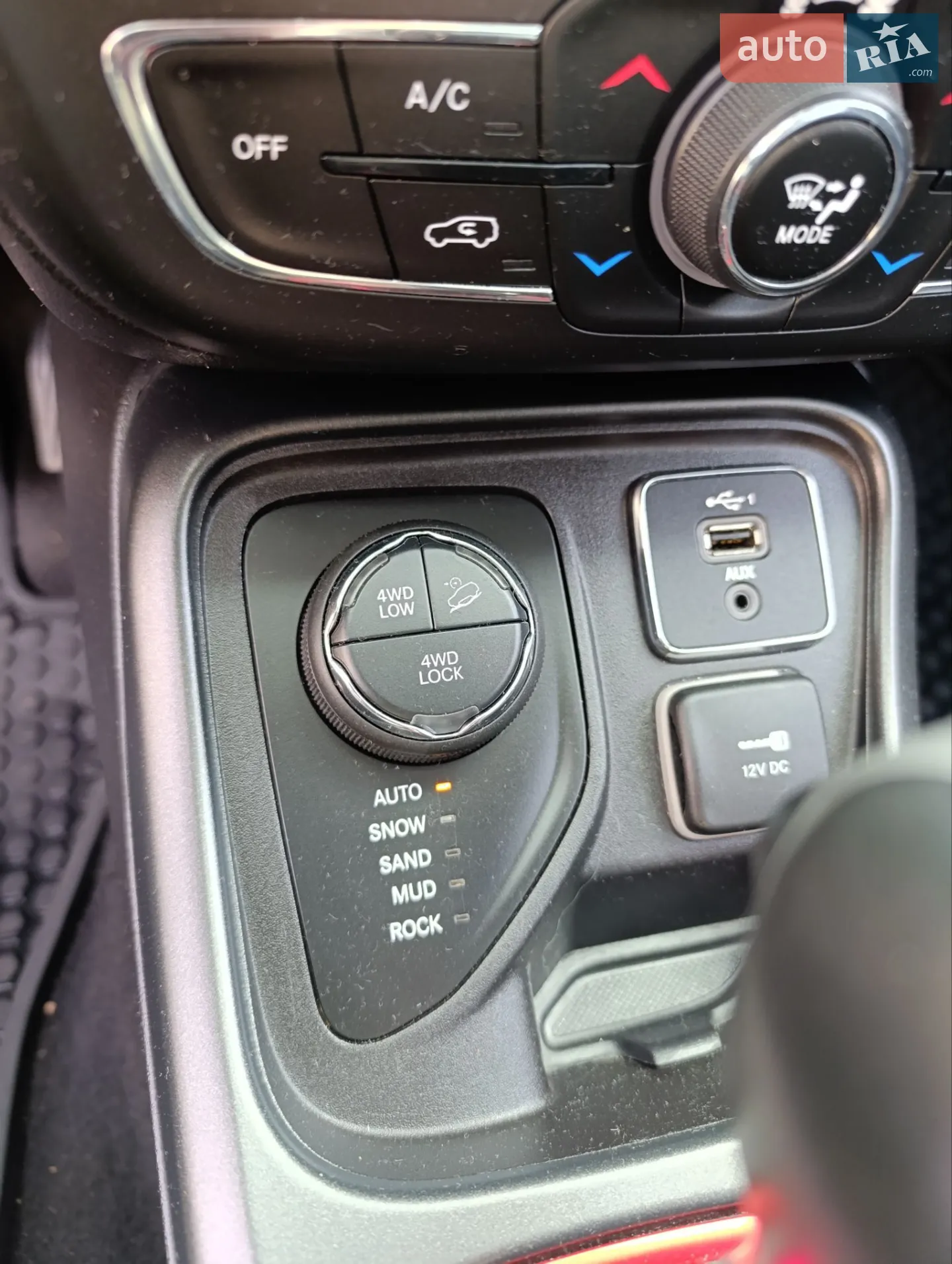 2019 Jeep Compass - мініатюра 38