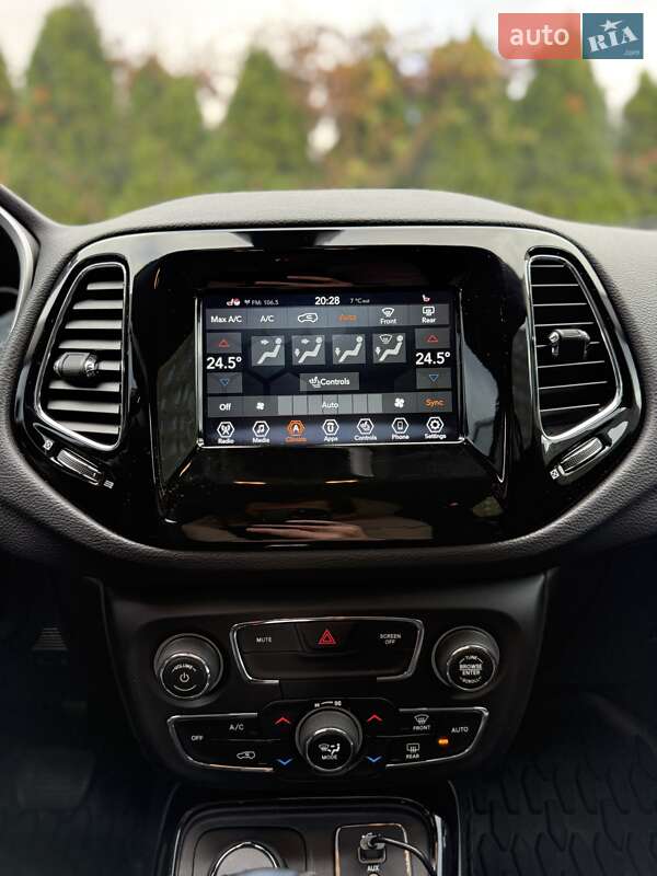 Внедорожник / Кроссовер Jeep Compass 2020 в Киеве