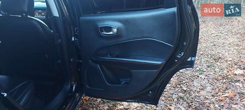 Позашляховик / Кросовер Jeep Compass 2017 в Дубні фото 19 Позашляховик / Кросовер Jeep Compass 2017 в Дубні