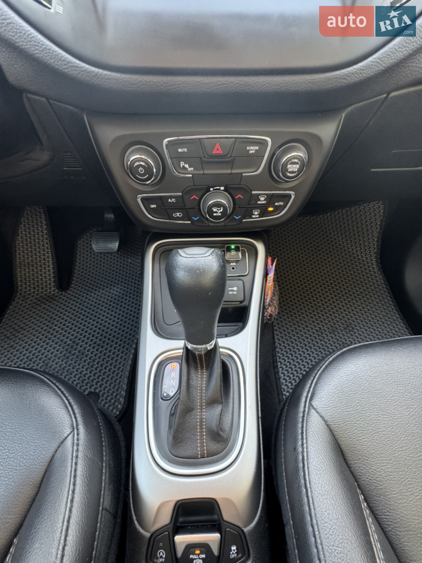 2017 Jeep Compass - мініатюра 25