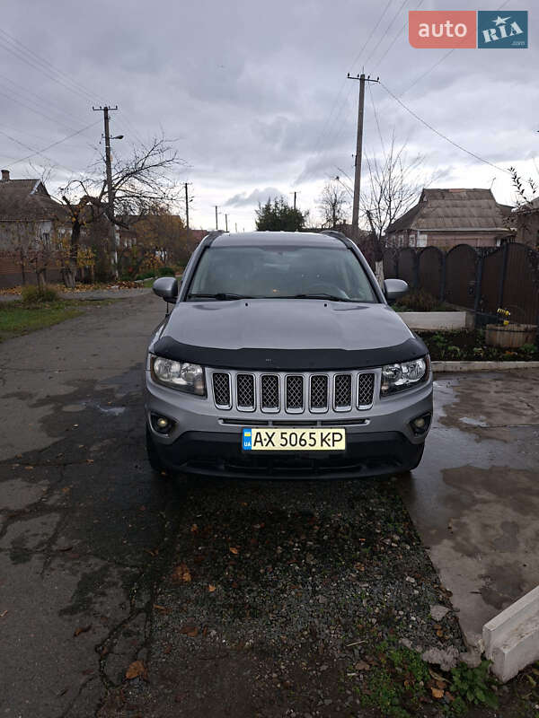 Внедорожник / Кроссовер Jeep Compass 2014 в Кривом Роге