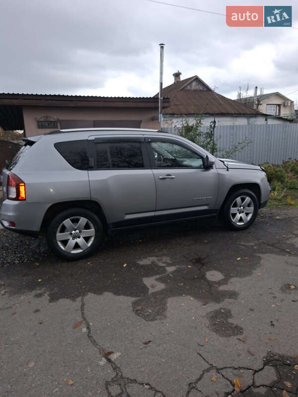 Внедорожник / Кроссовер Jeep Compass 2014 в Кривом Роге