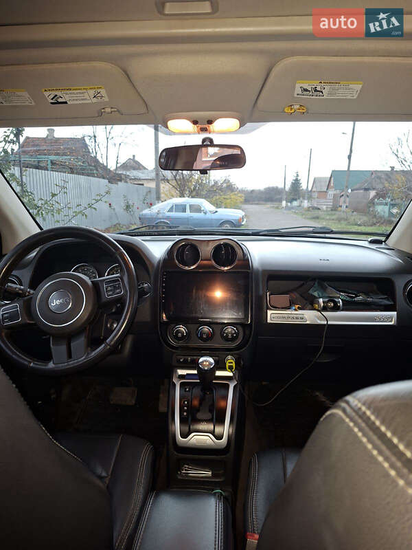 Внедорожник / Кроссовер Jeep Compass 2014 в Кривом Роге
