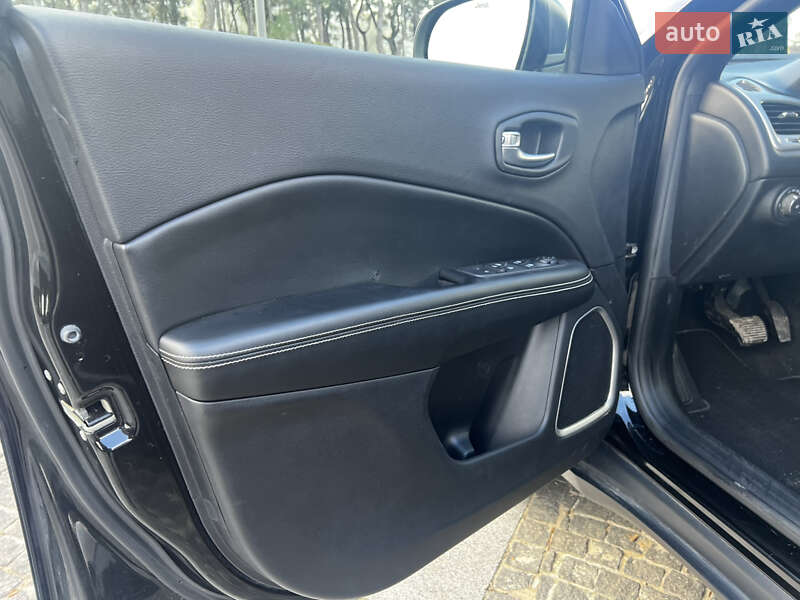 Внедорожник / Кроссовер Jeep Compass 2020 в Днепре фото 22 Внедорожник / Кроссовер Jeep Compass 2020 в Днепре