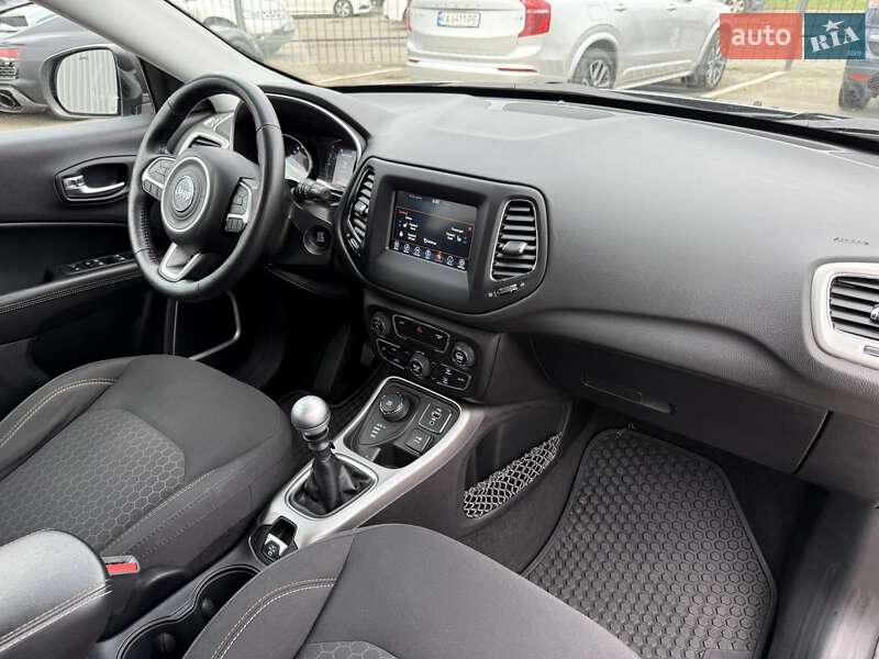 Внедорожник / Кроссовер Jeep Compass 2018 в Киеве