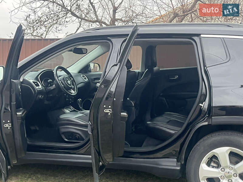 Позашляховик / Кросовер Jeep Compass 2018 в Броварах фото 6 Позашляховик / Кросовер Jeep Compass 2018 в Броварах