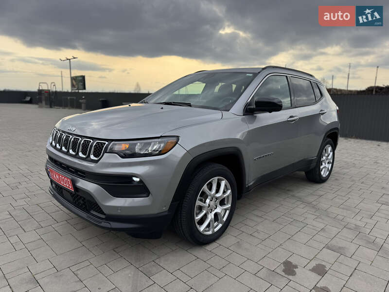 Внедорожник / Кроссовер Jeep Compass 2023 в Калуше