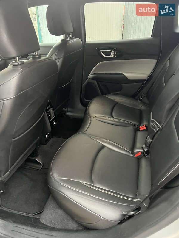 Позашляховик / Кросовер Jeep Compass 2024 в Василькові