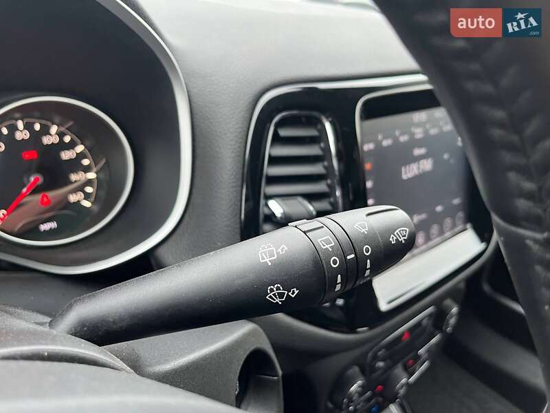 Внедорожник / Кроссовер Jeep Compass 2018 в Киеве