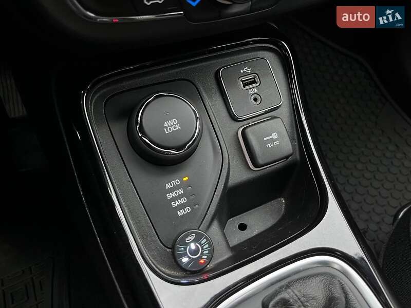 Внедорожник / Кроссовер Jeep Compass 2018 в Киеве