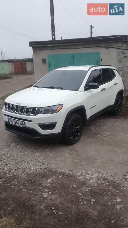 Внедорожник / Кроссовер Jeep Compass 2017 в Каменском фото 2 Внедорожник / Кроссовер Jeep Compass 2017 в Каменском