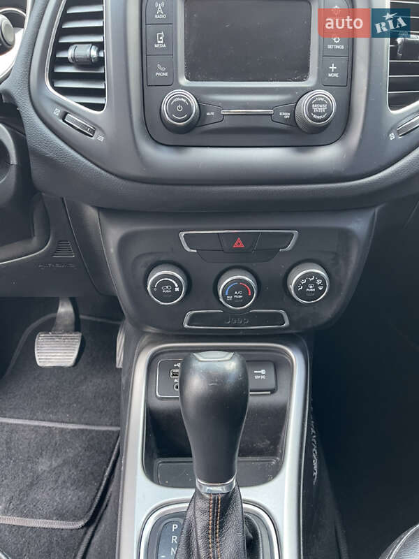 Внедорожник / Кроссовер Jeep Compass 2018 в Киеве