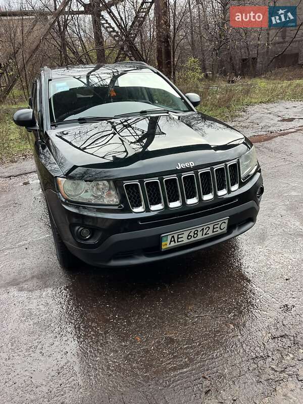 Внедорожник / Кроссовер Jeep Compass 2012 в Кривом Роге