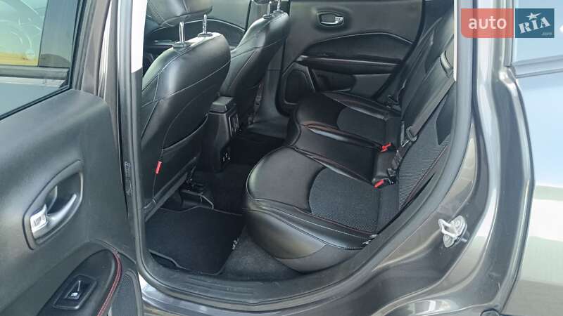 Внедорожник / Кроссовер Jeep Compass 2018 в Киеве фото 11 Внедорожник / Кроссовер Jeep Compass 2018 в Киеве
