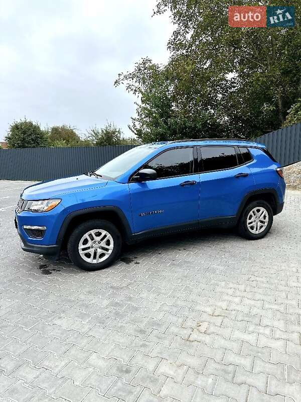 Внедорожник / Кроссовер Jeep Compass 2017 в Виннице