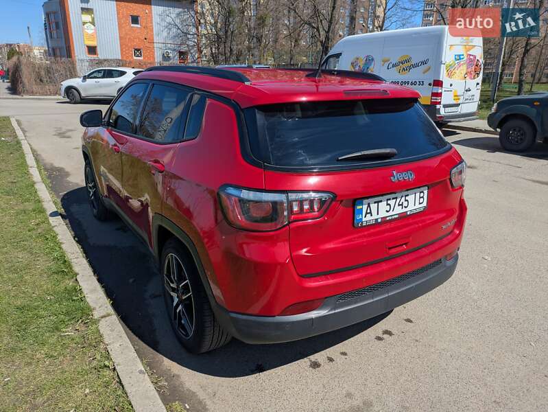 Внедорожник / Кроссовер Jeep Compass 2017 в Ивано-Франковске