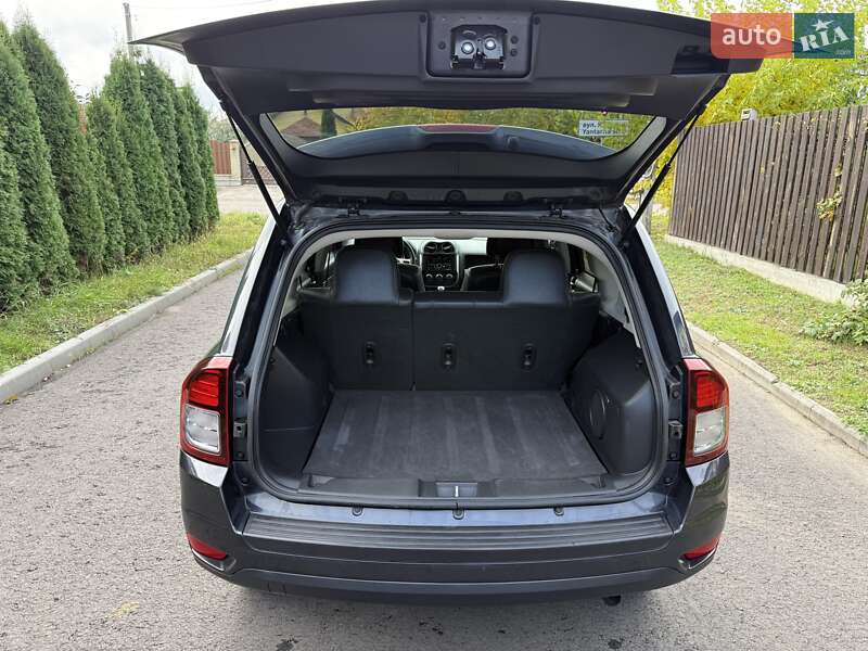 Внедорожник / Кроссовер Jeep Compass 2014 в Киеве