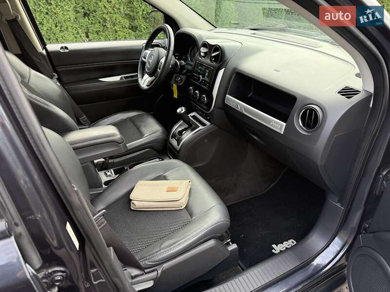 Внедорожник / Кроссовер Jeep Compass 2014 в Киеве