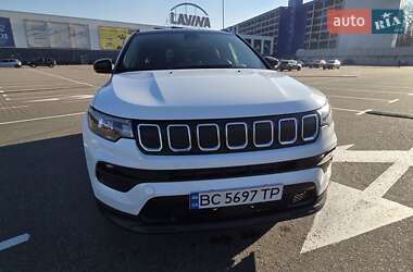 Внедорожник / Кроссовер Jeep Compass 2022 в Киеве
