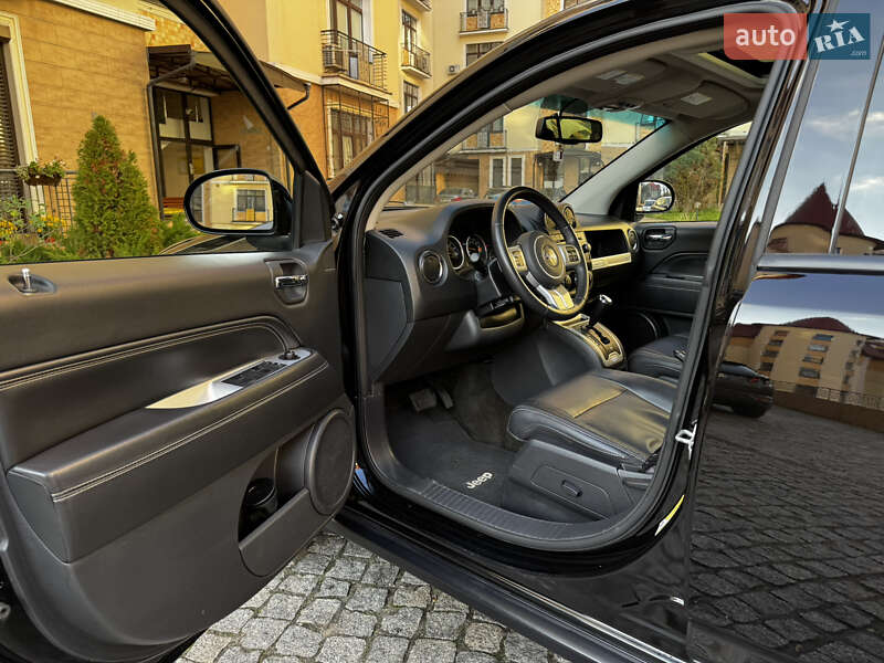 Позашляховик / Кросовер Jeep Compass 2016 в Києві