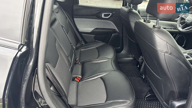 Внедорожник / Кроссовер Jeep Compass 2024 в Дубно