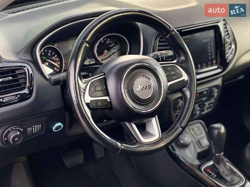 Позашляховик / Кросовер Jeep Compass 2019 в Києві