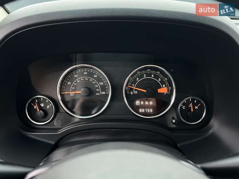 Внедорожник / Кроссовер Jeep Compass 2015 в Богуславе