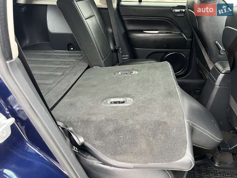 Внедорожник / Кроссовер Jeep Compass 2015 в Богуславе