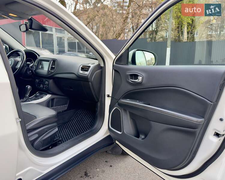 Позашляховик / Кросовер Jeep Compass 2019 в Києві