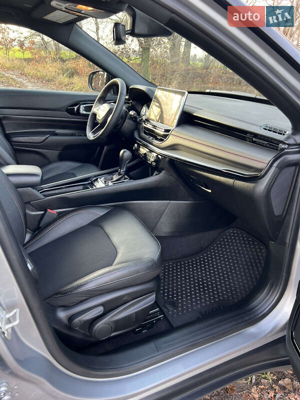 Внедорожник / Кроссовер Jeep Compass 2023 в Киеве