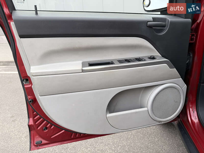 Позашляховик / Кросовер Jeep Compass 2007 в Києві