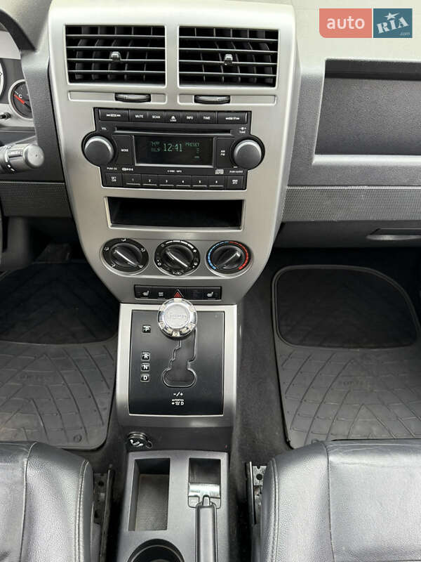 Позашляховик / Кросовер Jeep Compass 2007 в Києві