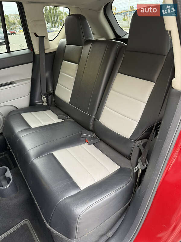 Позашляховик / Кросовер Jeep Compass 2007 в Києві