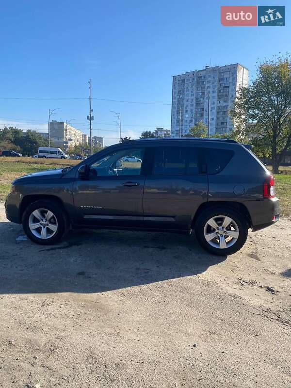 Внедорожник / Кроссовер Jeep Compass 2014 в Киеве