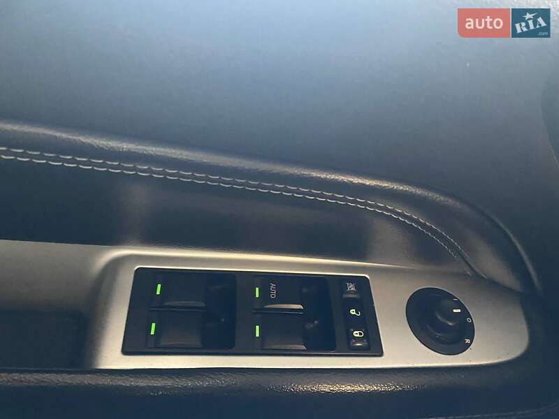 Внедорожник / Кроссовер Jeep Compass 2014 в Киеве