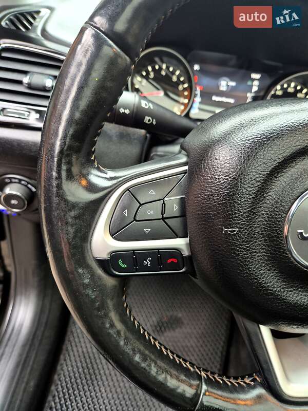 Внедорожник / Кроссовер Jeep Compass 2018 в Киеве фото 21 Внедорожник / Кроссовер Jeep Compass 2018 в Киеве