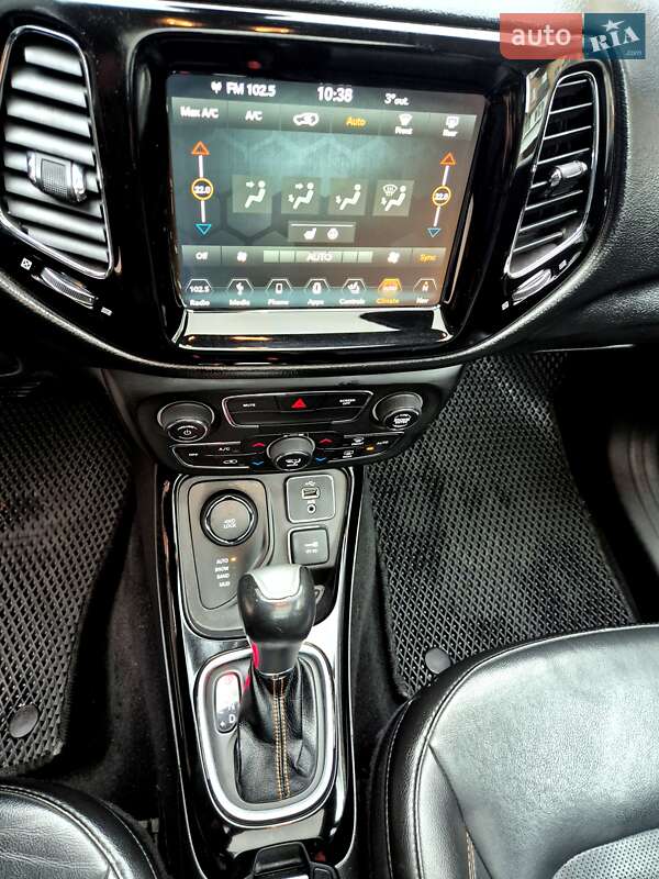 Внедорожник / Кроссовер Jeep Compass 2018 в Киеве фото 24 Внедорожник / Кроссовер Jeep Compass 2018 в Киеве