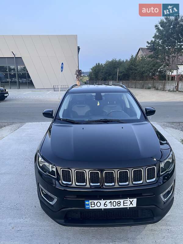 Внедорожник / Кроссовер Jeep Compass 2017 в Ужгороде