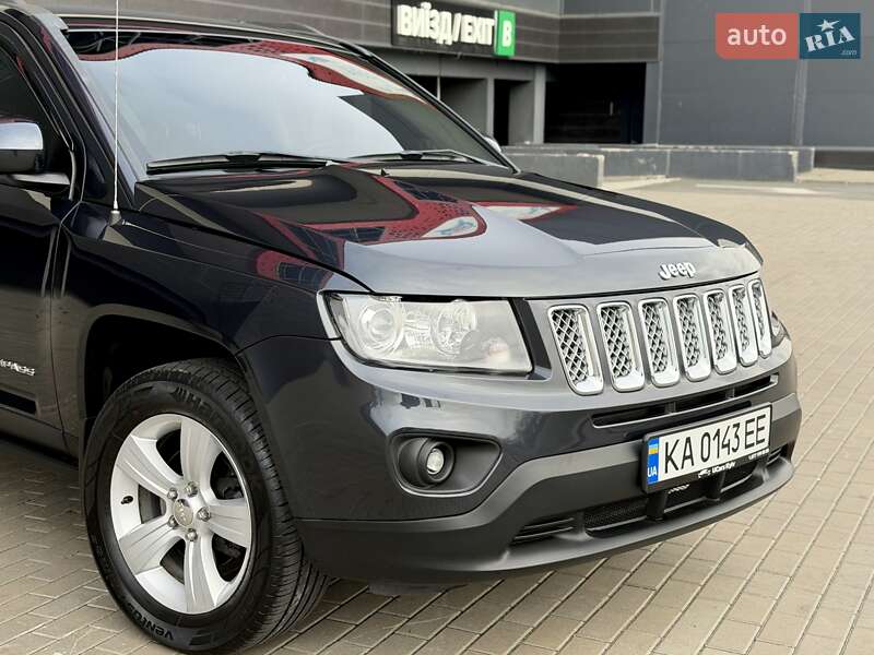 Внедорожник / Кроссовер Jeep Compass 2014 в Киеве