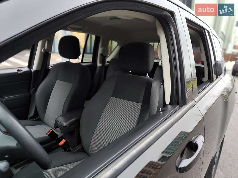 Позашляховик / Кросовер Jeep Compass 2014 в Києві