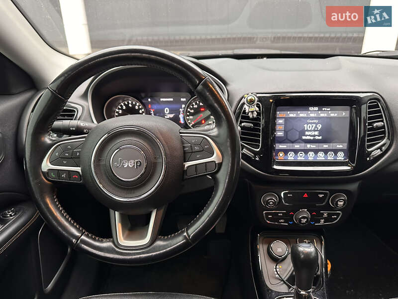 Внедорожник / Кроссовер Jeep Compass 2020 в Киеве