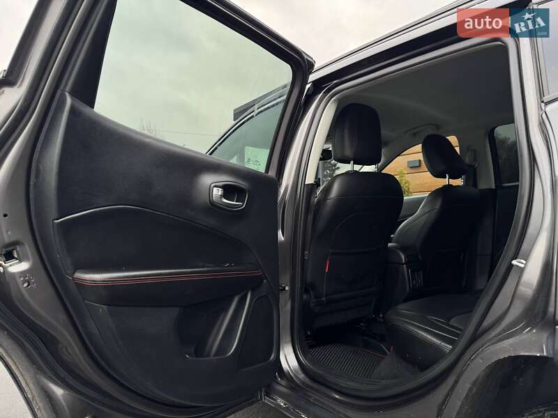 Внедорожник / Кроссовер Jeep Compass 2020 в Ровно