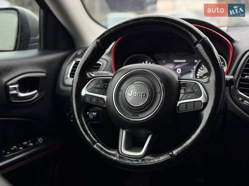 Внедорожник / Кроссовер Jeep Compass 2020 в Ровно